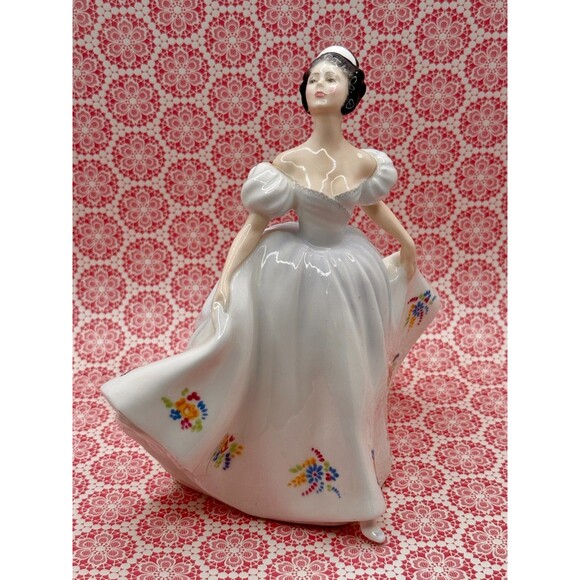 Royal Doulton “Kate”  HN 2789, 1977,  Windblown Floral Dress, stunning - Picture 14 of 15